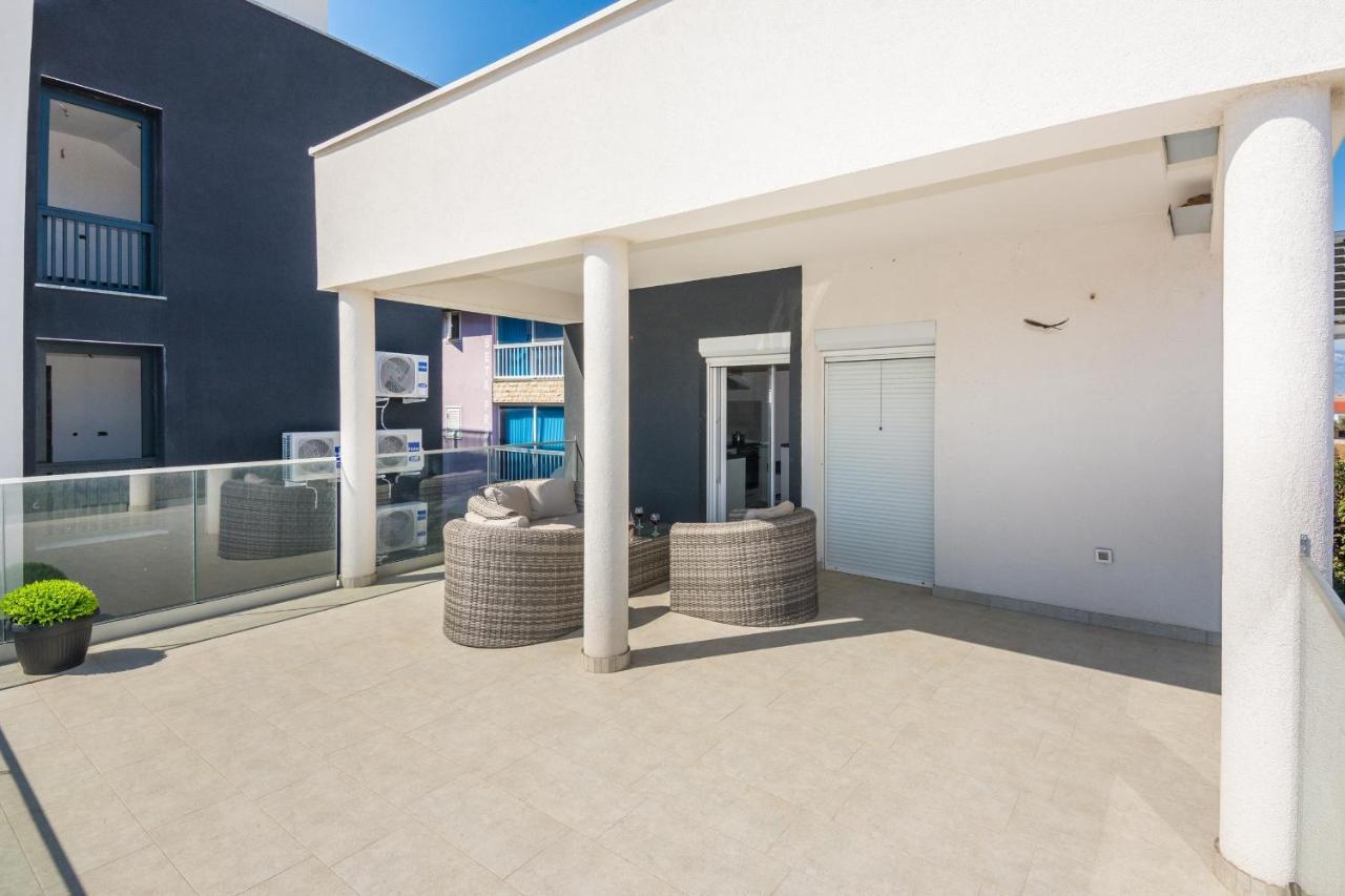 Apartments Krpan Vir Exterior foto