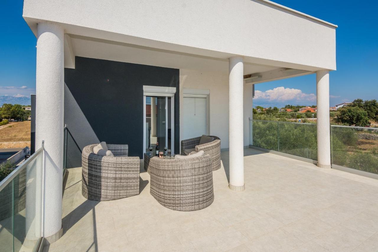 Apartments Krpan Vir Exterior foto